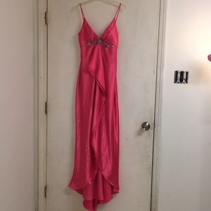 •pink formal dress